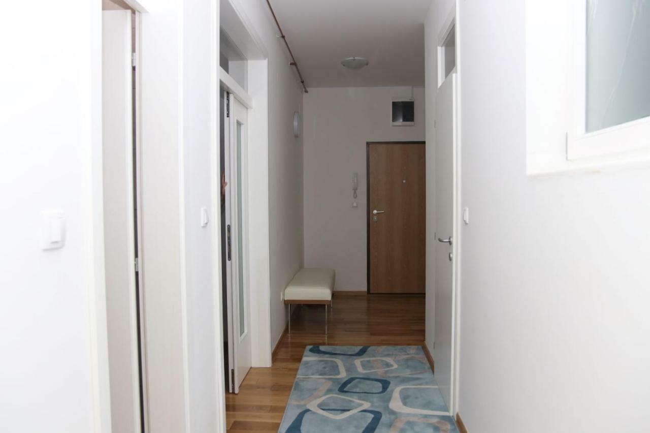 Lilly Dream Home Deluxe Penthouse With A Terrace Sarajevo Exteriör bild