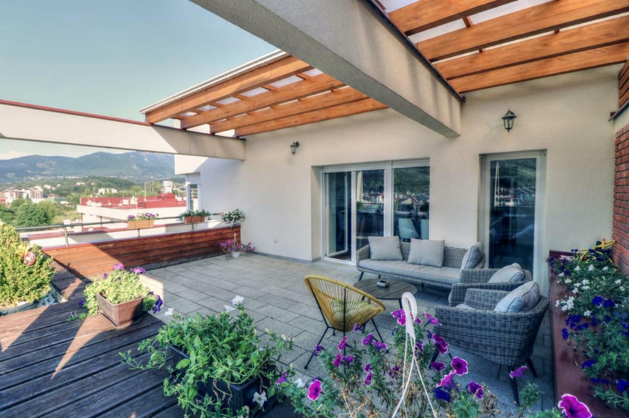 Lilly Dream Home Deluxe Penthouse With A Terrace Sarajevo Exteriör bild